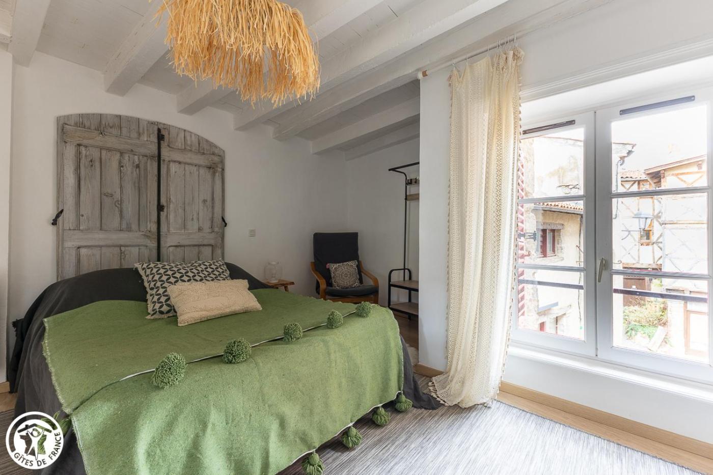 Le Logis D'Hestia Daire Billom Dış mekan fotoğraf
