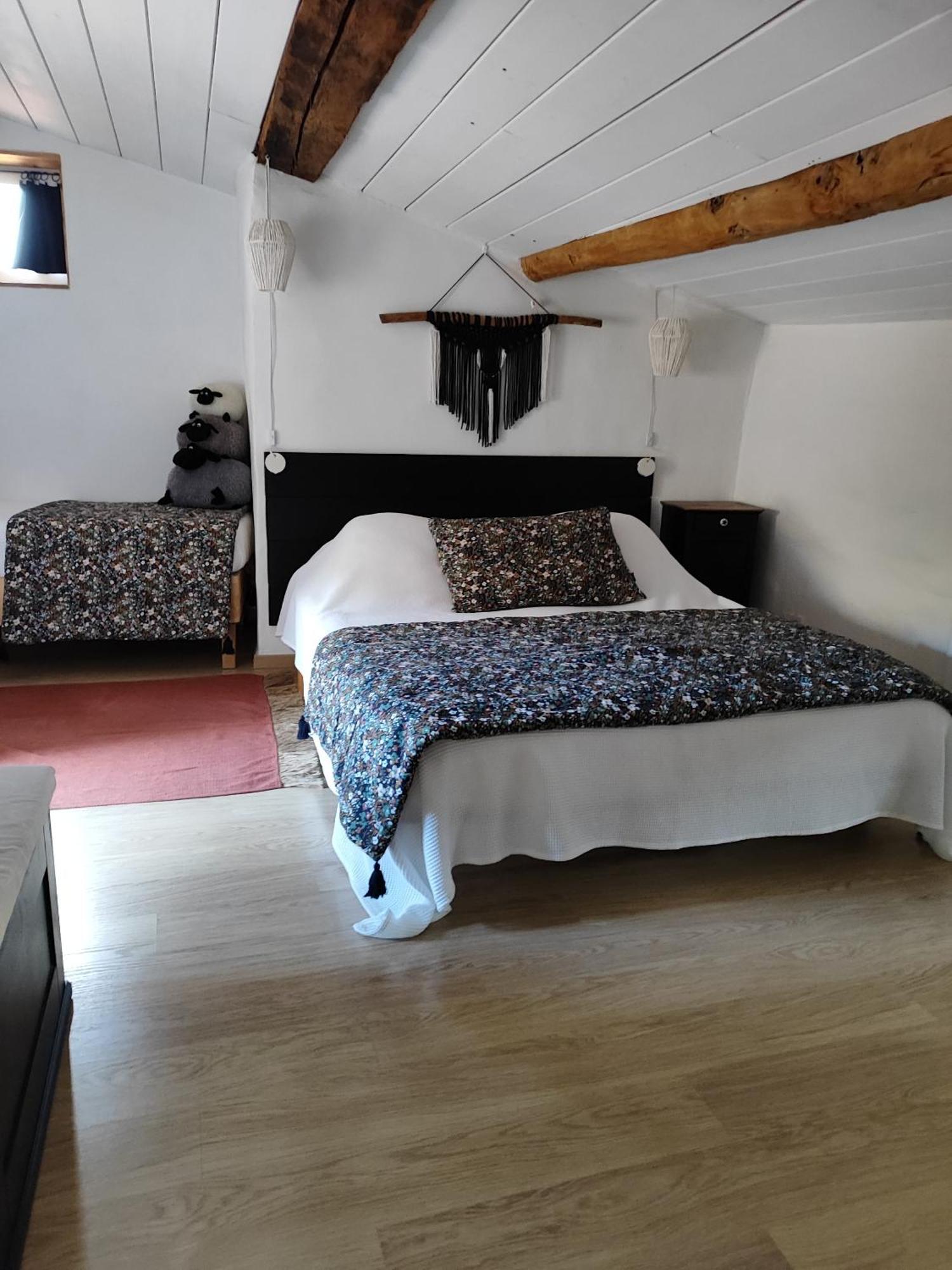 Le Logis D'Hestia Daire Billom Dış mekan fotoğraf